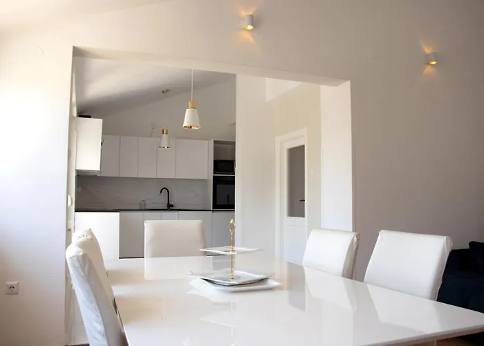 Pepi Apartments 4